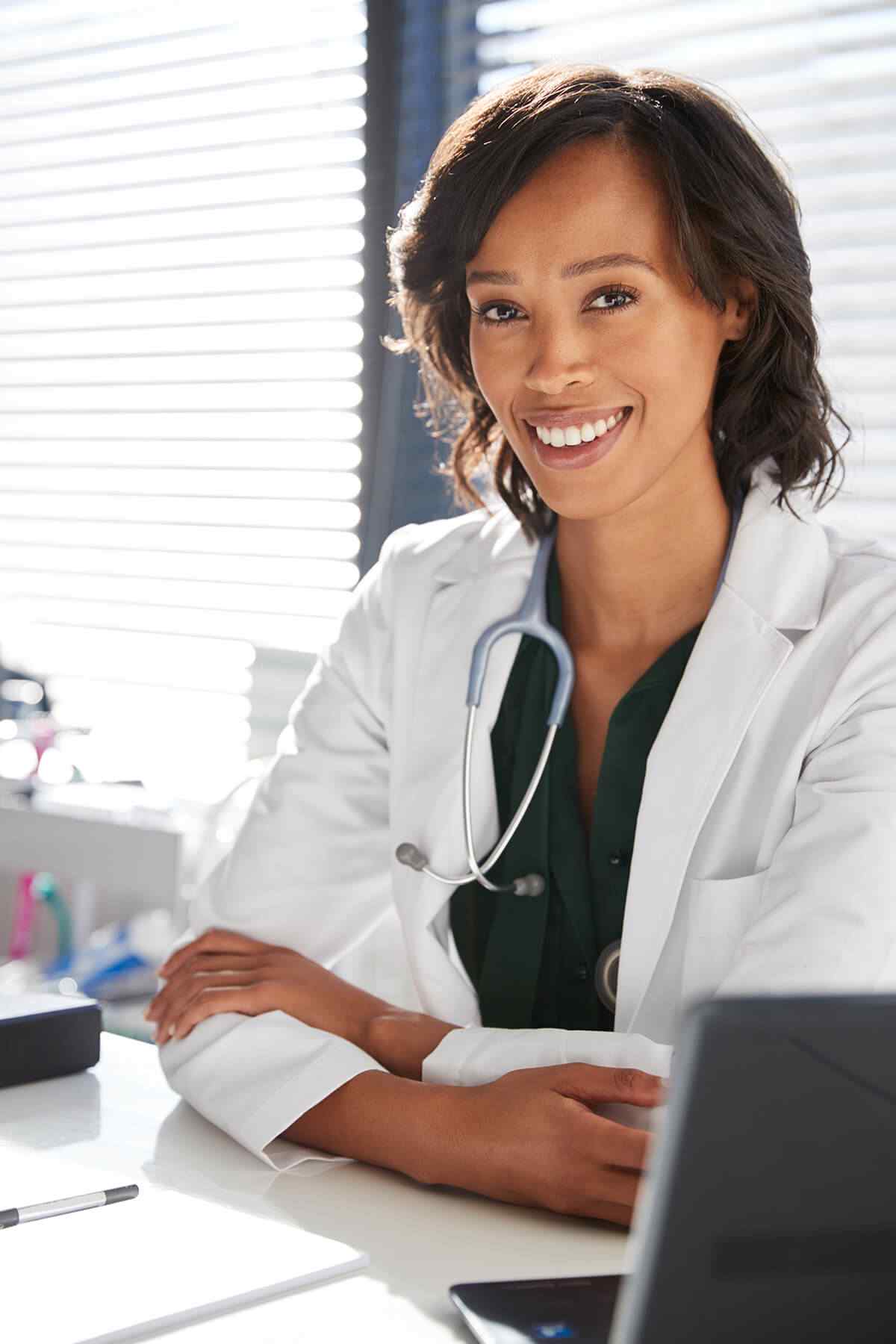 https://www.drmdentalclinique.ro/wp-content/uploads/2021/08/inner_image_04.jpg