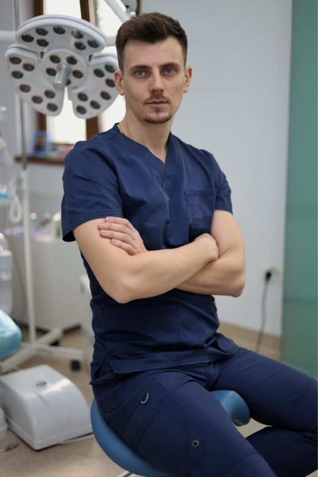 https://www.drmdentalclinique.ro/wp-content/uploads/2024/01/WhatsApp-Image-2023-12-15-at-13.53.06-640x960.jpeg